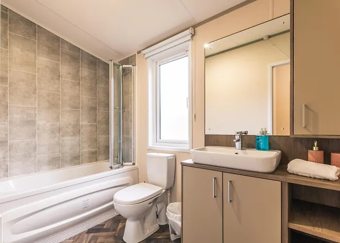 Waterfall Luxmy With Hot Tub Γιορκ